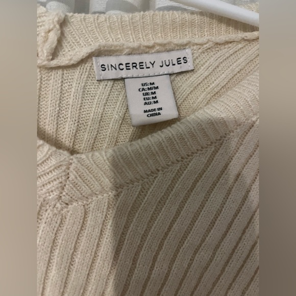 Cropped off the shoulder Sincerely Jules sweater - Picture 2 of 3